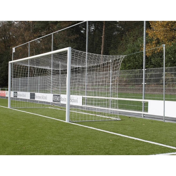 Fussballtor in Bodenhülsen mit freier Netzaufhängung 7.32 x 2.44 m
