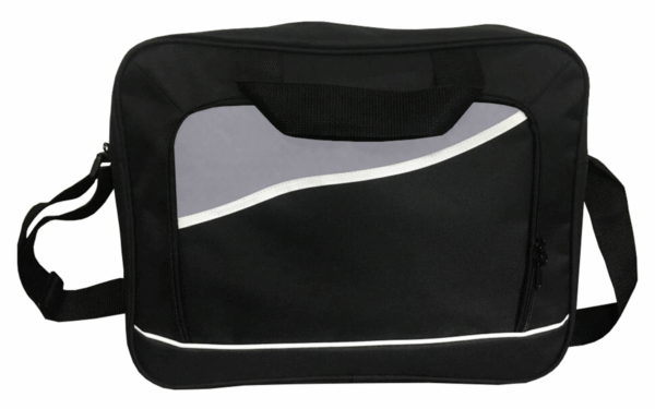 praktische Trainertasche mit Reissverschluss