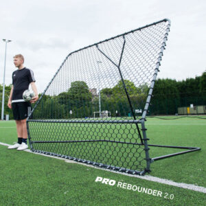 Pro Rebounder von Quickplay mit einstellbarem Winkel in der Grösse 210 x 210 cm
